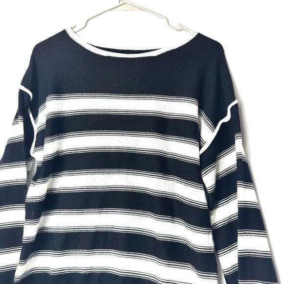 Black and White Striped Sweater Crew Neck Size Small - Picture 4 of 11